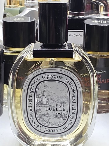 100 authentic diptyque eau - 100%,